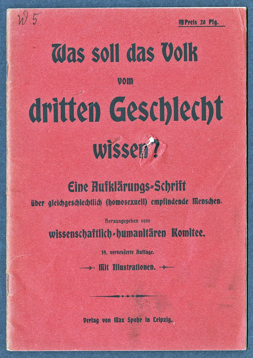 Mit dem heutigen #MagnusHirschfeldTag wird in Berlin an einen der ersten Wegbereiter der #Emanzipationsbewegung sexueller Minderheiten erinnert. #MagnusHirschfeld gründete 1919 das Institut für Sexualwissenschaft, die weltweit 1. Einrichtung ihrer Art. ℹ️ stadtmuseum.de/artikel/magnus…