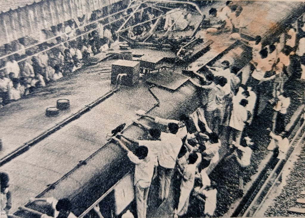 1970s :: Commuting In Local Train , Bombay