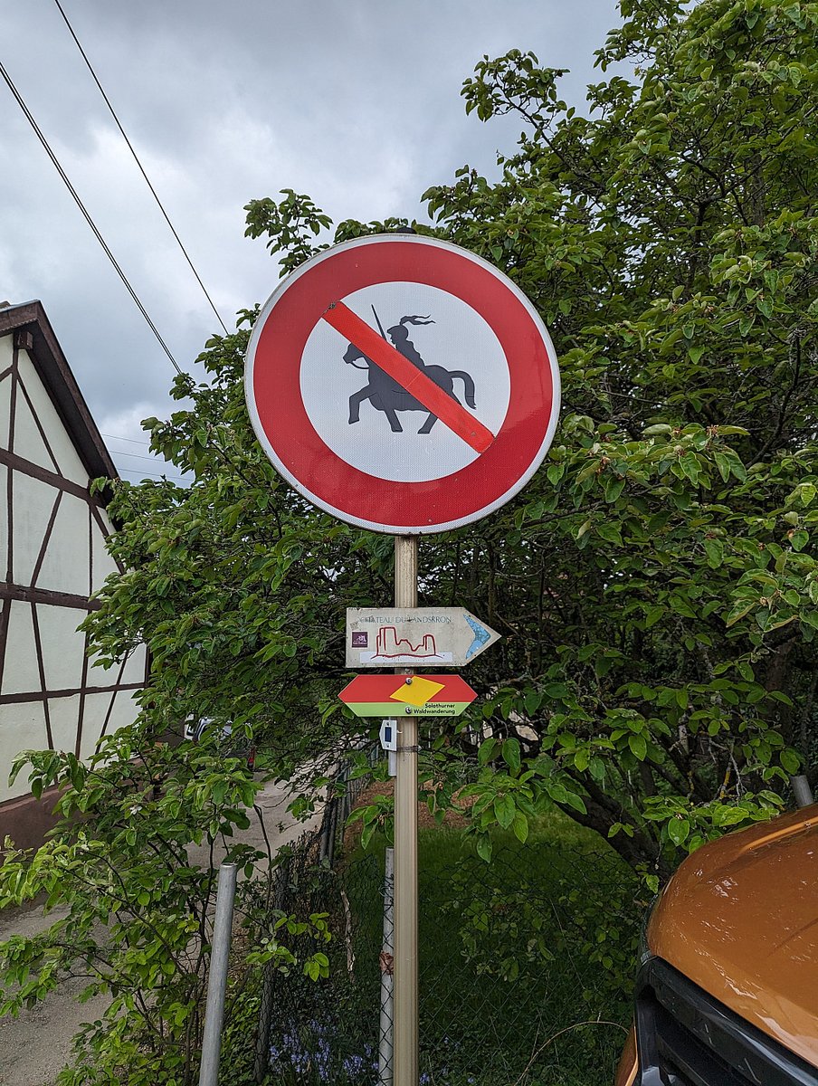 MAN DARF IN DIESEM LAND ÜBERHAUPT NICHTS MEHR

*packt wütend Lanze weg*