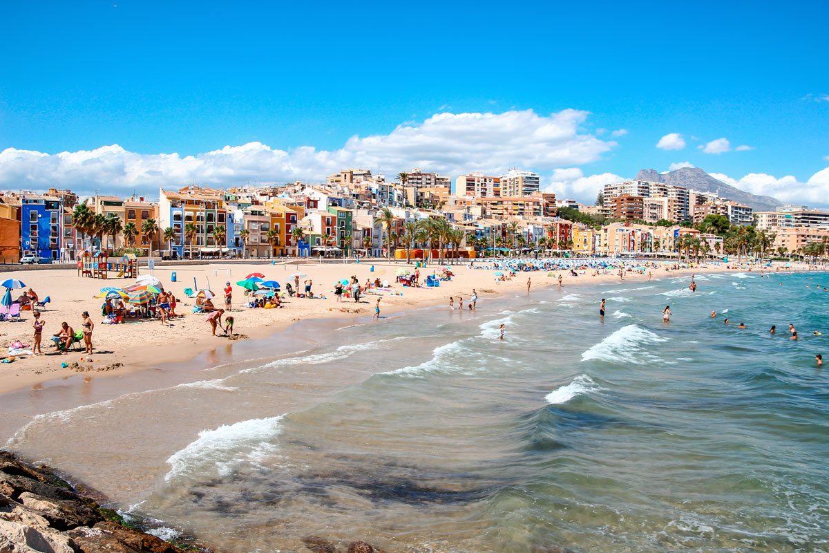 🌞🏖 travelinfusedlife.com/things-to-do-v…
Villajoyosa, Spain - a charming coastal town famous for its colorful houses, sandy beaches and chocolate factories. #villajoyosa #costablanca #visitspain