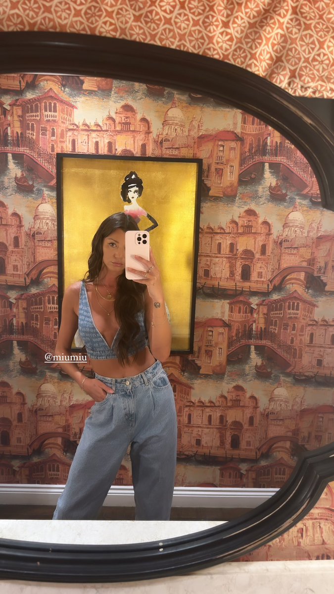 Eleanor via her IG story 🖤
(14 May 2024) 

#eleanorcalder