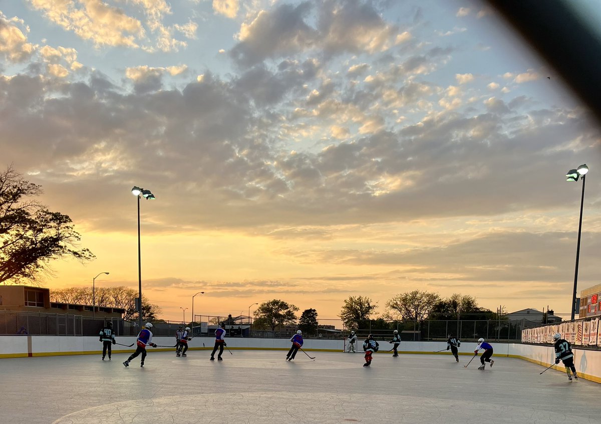 Last night was a beautiful evening for some Oceanside Stallions roller hockey! 🥅 🏒