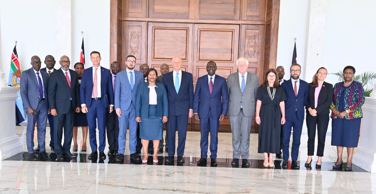 Excellent meeting with H.E President @WilliamsRuto, jointly with the Ambassadors of Italy,the Netherlands, Charges d'Affairs of Belgium & France, & Head of Dev. Co-operation to enhance business as the Kenya-EU Economic Partnership Agreement kicks off. @Trade_EU @Trade_Kenya