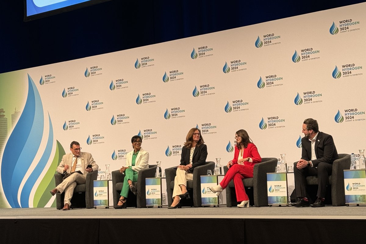 SPOTLIGHT: Hydrogen in the Americas #WorldHydrogen2024 Panellists: H.E. Elisa Facio the Republic of #Uruguay @RosilenaLindoR Government of #Panama Anna Shpitsberg U.S. Department of State @Andrew_Parsons1 #Canada Moderated by @bartbiebuyck Green Energy Park