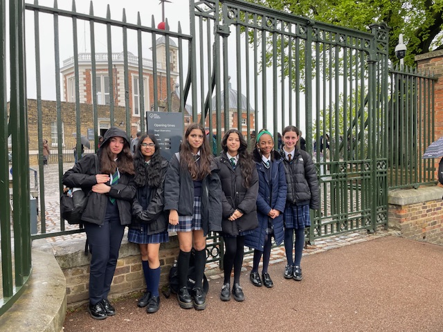 Our Year 10 pupils thoroughly enjoyed their visit to the #RoyalObservatory in Greenwich. The trip was designed to enhance their knowledge of astrophysics, a key part of their GCSE Physics curriculum 🪐🔭💫 #Physics #Astrophysics #STEM #ChigwellSchool @RMGreenwich