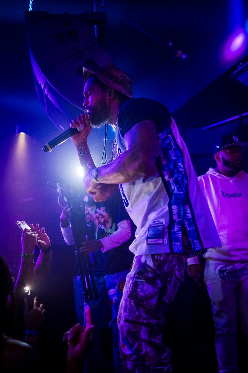 BriTheHeartbeat's tweet photo. D A V E  E A S T 

🗓️ May 11,2024

📍Ember Hall

📸 @britheheartbeat 

SHOP EAST BY @DaveEast COLOGNE OUT NOW! 

NEW SINGLE So Much Changed - Dave East x Mike &amp; Keys ft. Stacy Barthe #Apartment4E #AlbumComingSoon

STREAM NOW ON APPLE MUSIC, SPOTIFY, SOUNDCLOUD, TIDAL &amp; YOUTUBE. https://t.co/gu44NgRB3D