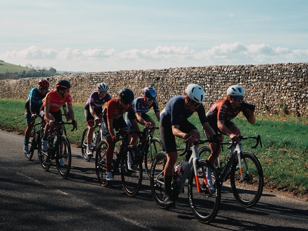 The British Team Cup continues this weekend with the return of the Banbury Star Cyclists’ Club Road Race. Preview and startlist. thebritishcontinental.co.uk/2024/05/14/202… 📸 @ianwrightson