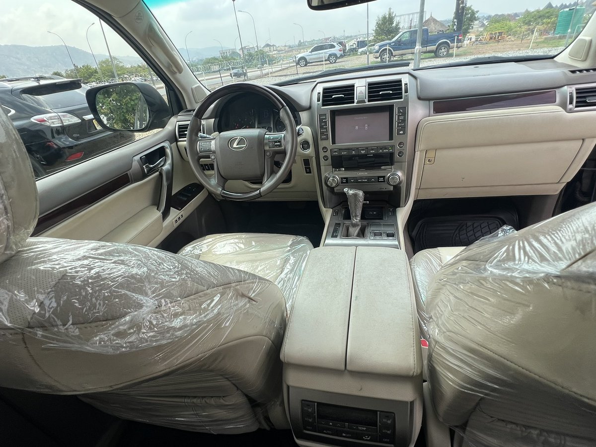 tyautos76's tweet photo. 👉Description:⚡⚡⚡️QUICK SALE‼️ EXTREMELY CLEAN UNREGISTERED USED 2014 LEXUS GX460

Duty ✅ 

👉Price: 22.5 million negotiable 

👉Kindly call 08065119924 or send a dm

👉Location: Abuja

#abujacars #cardealers #cars #trending #affordablecars #abujaautodealership #lagoscars https://t.co/Uh7G1GqnIr