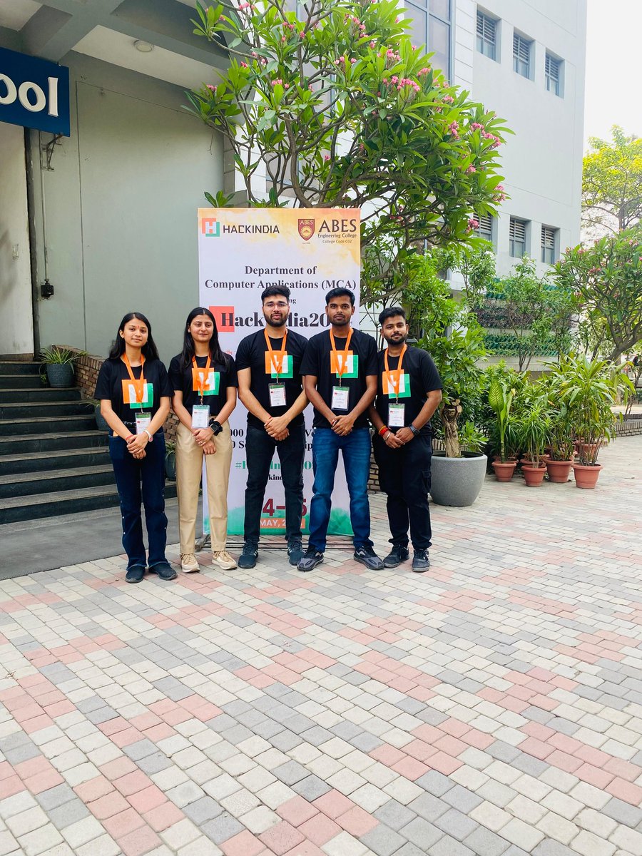 NeelamSanskriti's tweet photo. #hackindia2024 #abesec #hackathon https://t.co/bjH2wEpDnG