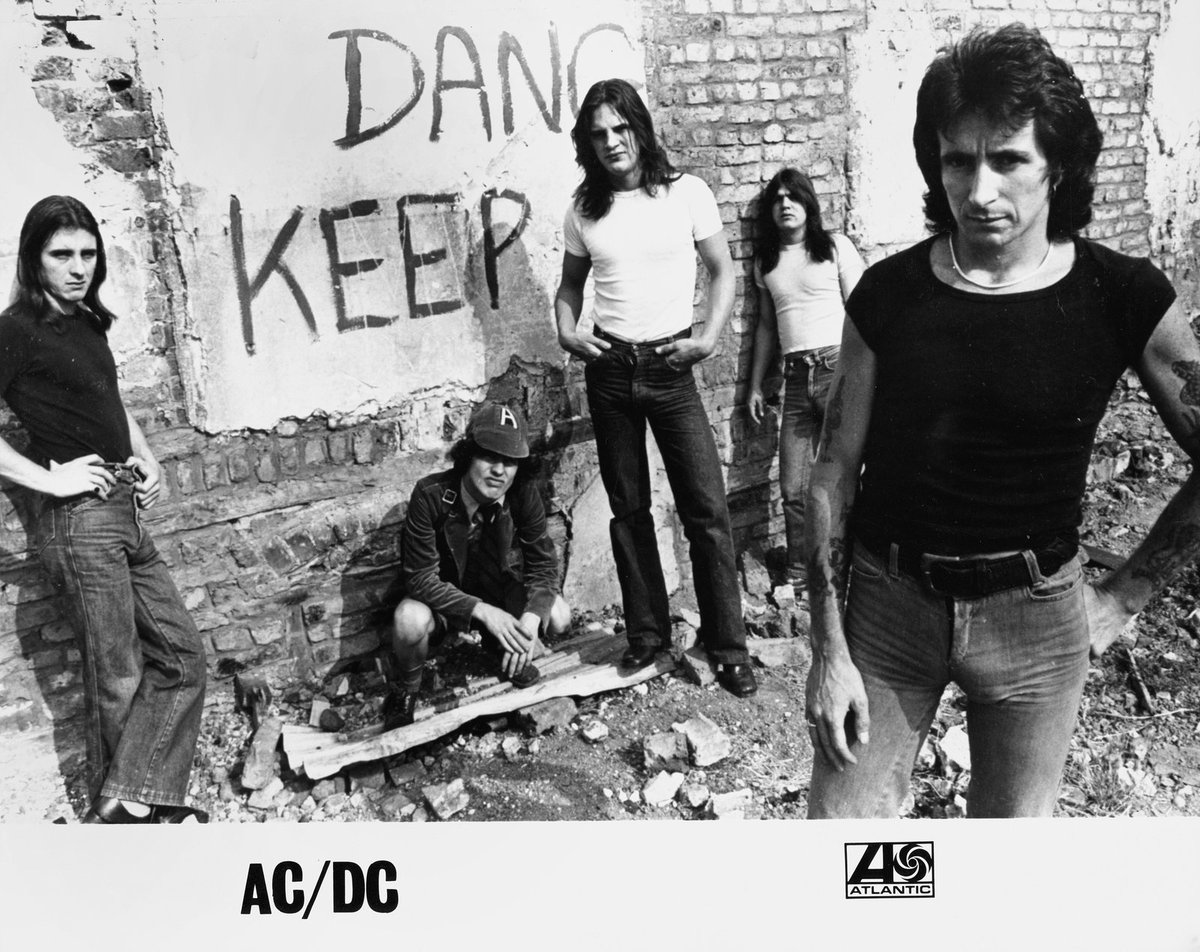 'Bon was a street poet – he described it as 'toilet wall' poetry. That was unknown. They signed a singer & got a lyricist, as well.' #ACDC manager #MichaelBrowning @uncutmagazine 2013. On this album #BonScott shows his skills as a lyricist. My pick: 'Sin City'.