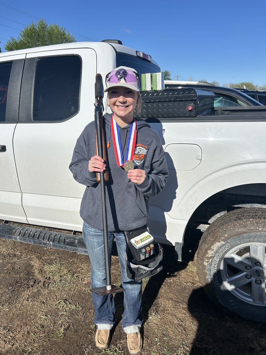 Platteview_HS's tweet image. Congratulations to PHS Senior Carlie Beaman who placed 6th in female 16’s singles at State Trap. Carlie is the first Trojan Trap Team member to place at State. Well done Carlie!
