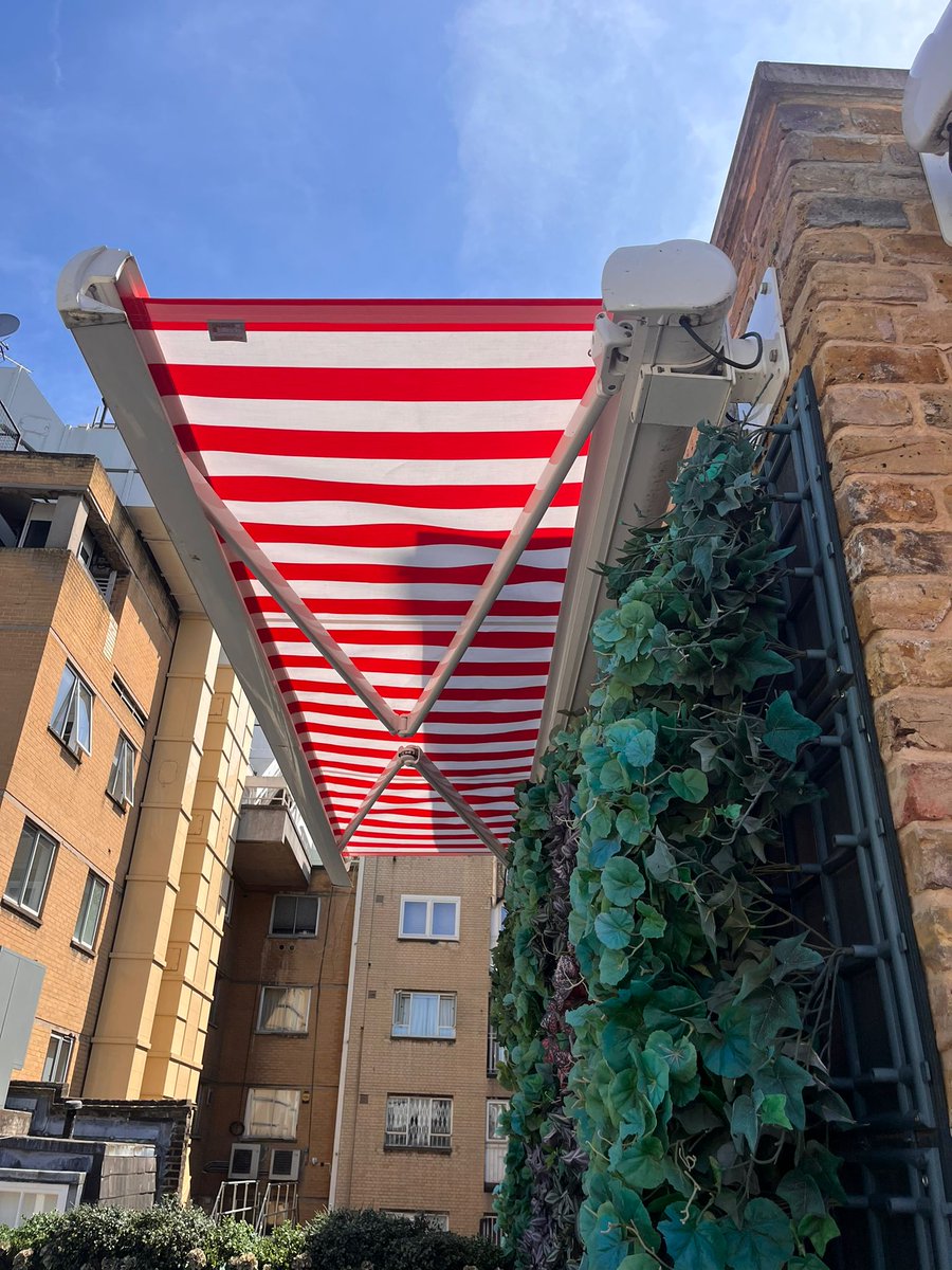 We fitted these vibrant striped covers to two existing folding arm awnings for a private client in London recently.   The awnings had a couple of existing issues that were repaired and with two new covers they look like new again for a fraction of the
radiantblinds.co.uk/2-x-awning-rec…