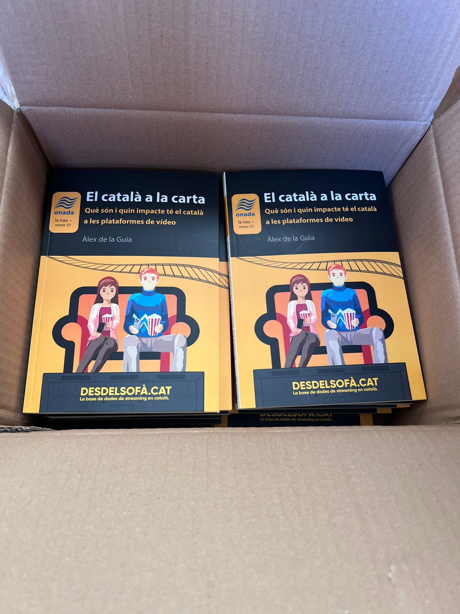 Ja el tenim aquí! Quina bona olor de llibre nou. 'El català a la carta' ben aviat a les llibreries.