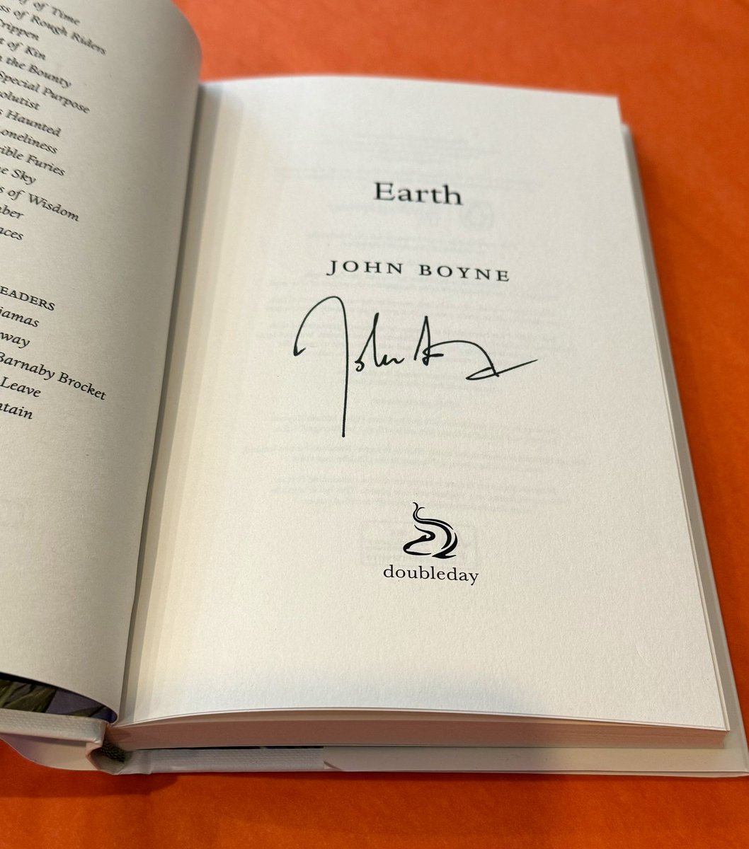 Our very last #signed copy of EARTH by @JohnBoyneBooks An inescapably gritty story about one young man whose direction in life takes a vastly different turn than what he expected foxlanebooks.co.uk/product-page/e…