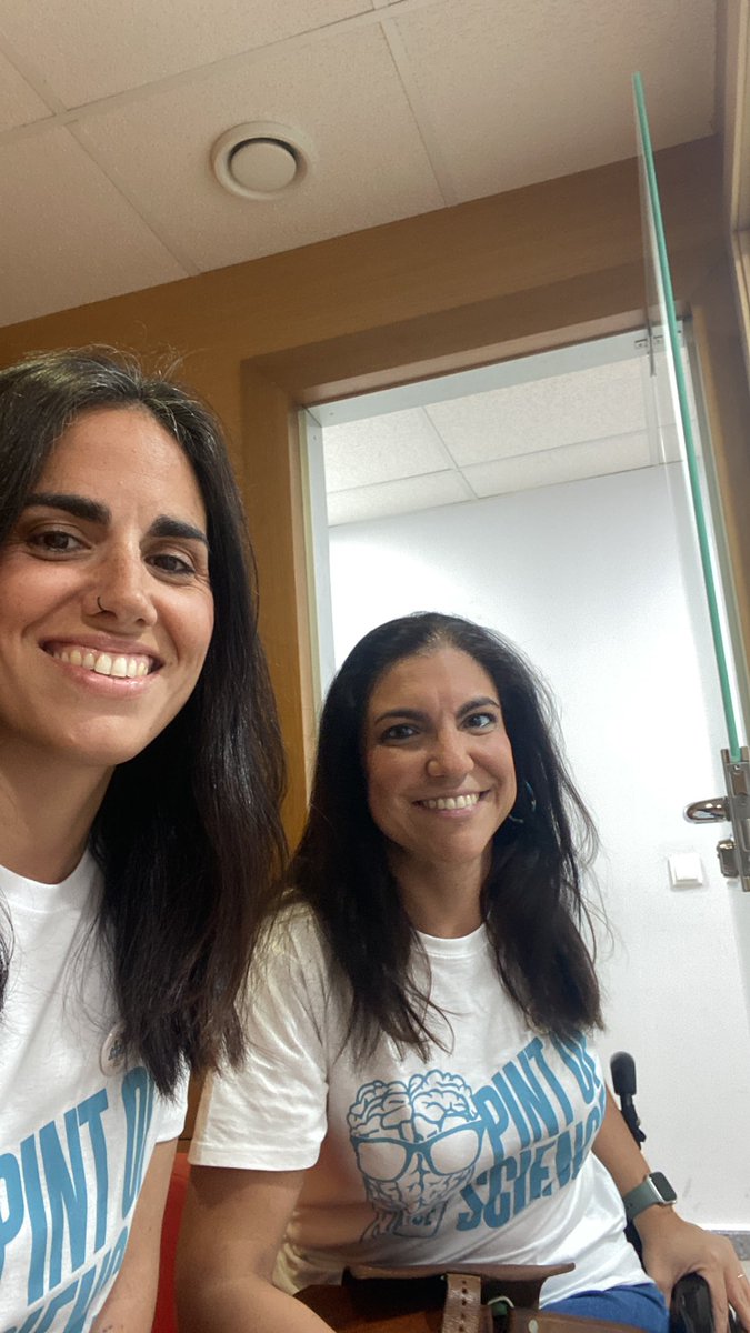 boladoconbe's tweet photo. Gracias a @OndaCadizTV por cedernos un espacio para hablar del #Pint24CDZ @pintofscienceES #Pint24ES https://t.co/ScQSuQUcG3