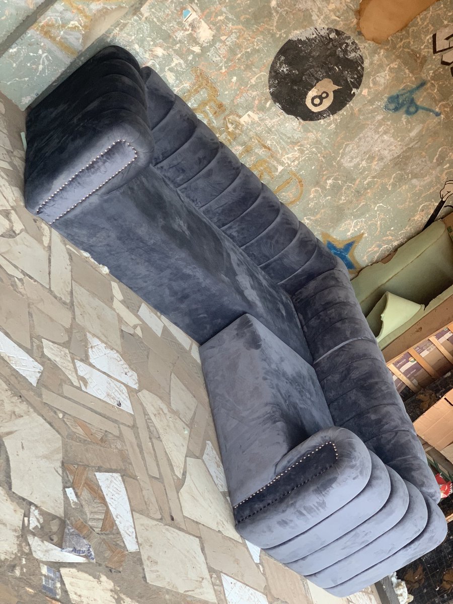 AsipitaAhmed's tweet image. #upholstered L shape plus 2 seater,,#Lshape #sofa #upholstery #upholsterer #furniture #furnituredesign #furnitureupholstery #bespoke #design 

Rt,repost🙏