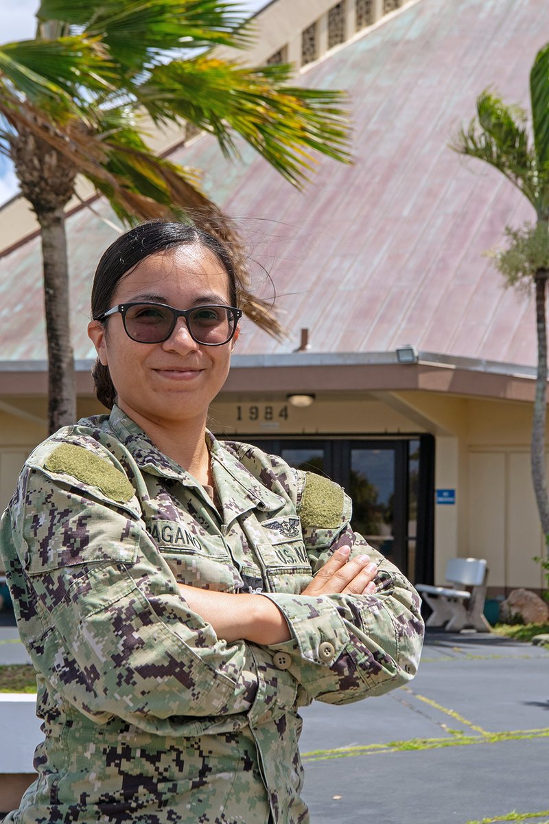 Anaheim native serves #USNavy at #NavalBaseGuam
LS2 Destinee Pagano
2018 Combs HS
“I joined the Navy to travel and see the world and also to get help earning a college degree without having to go into debt.”
navyoutreach.blogspot.com/2024/05/anahei…
#ForgedByTheSea #AmericasNavy @NETC_HQ @MyNavyHR