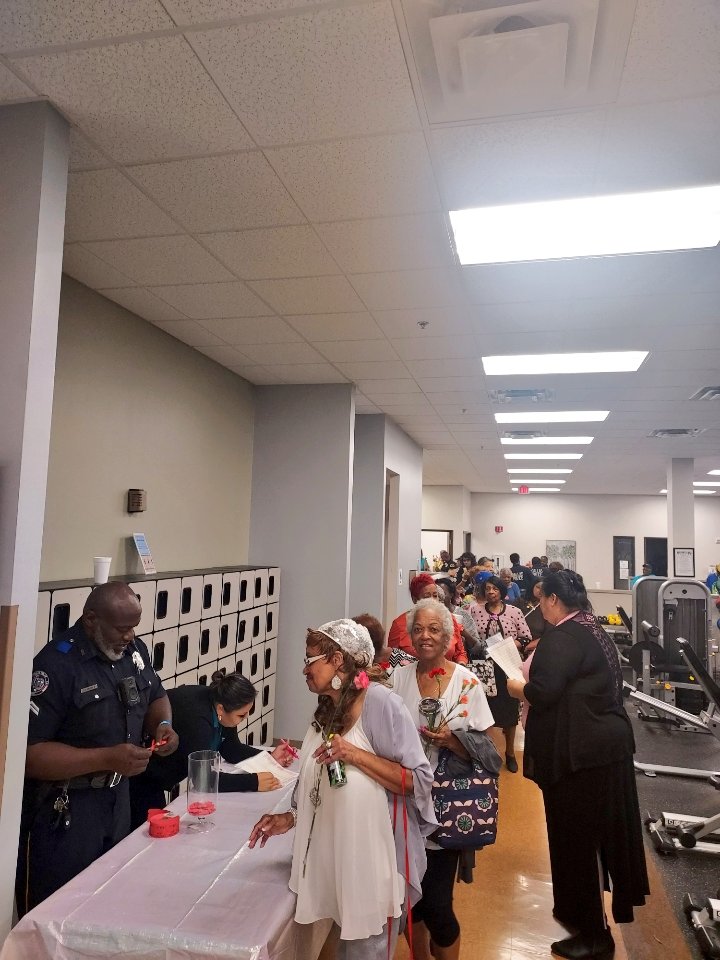 RedbirdDPD's tweet image. Last week, the ROC celebrated Mother's Day w/ our seniors at WellMed Senior Activity Center. We appreciate all you have sacrificed!