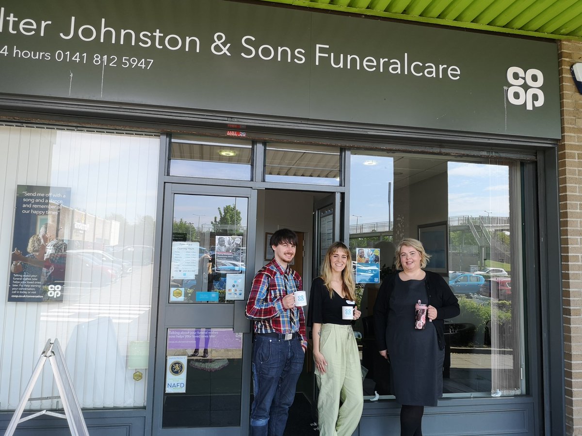CheyGorbals's tweet photo. Running a #DeathCafe in #Erskine last Friday at @CoopFuneralcare highlighted the need for safe spaces to talk about #DemystifyingDeath, as well as the barriers to it. We are considering to make this a monthly event - stay tuned 👀

Thank you @AlexMPioneer for joining our event 😊 https://t.co/RF6OkH3U8S