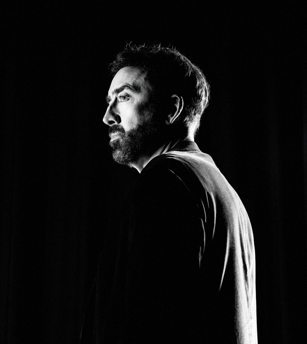 SeriesUpdateFR's tweet photo. C'est officiel, Nicolas Cage jouera le rôle de Spider-Man Noir dans la série live-action de Prime Vidéo.🕷️

(via @DEADLINE) https://t.co/Kc173SObpj