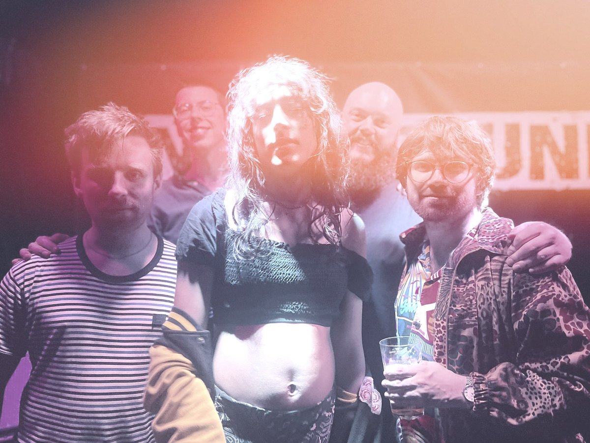 love trapezium announcements 🧙‍♂️ (@lovetrapezium) on Twitter photo 