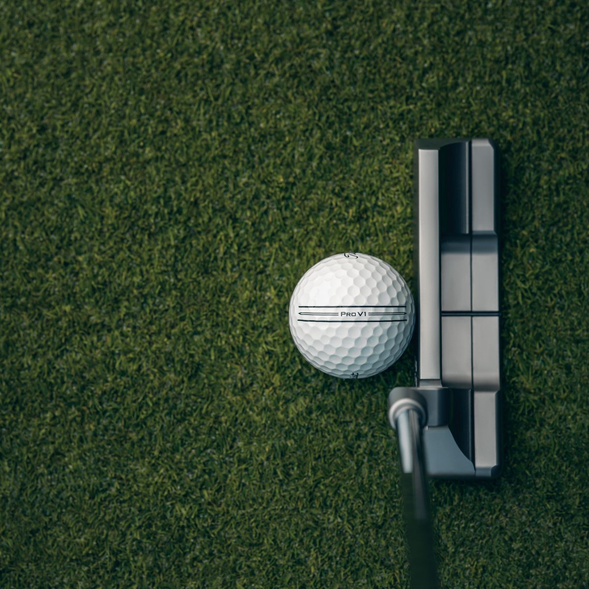 Line up with confidence. Titleist Enhanced Alignment golf balls feature a new extended sidestamp — measuring over 65 percent longer than the standard Pro V1 sidestamp — for more precise aim and accuracy. Pro V1, Pro V1x and Pro V1x Left Dash golf balls with Enhanced Alignment