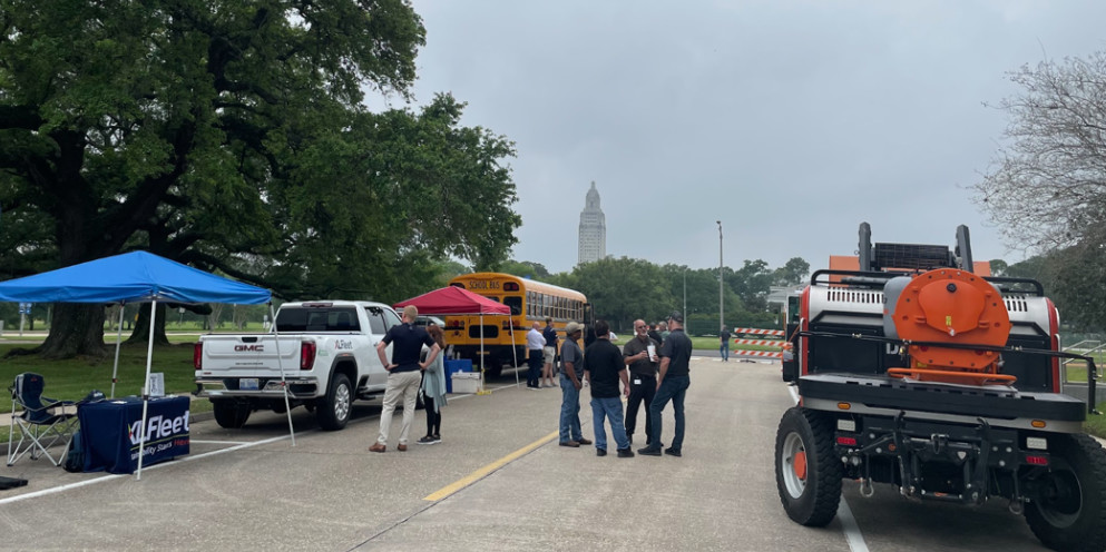 Drive Electric Louisiana has been working closely with government officials during and beyond the #DriveElectricUSA project to make sure they have the opportunity to learn more about and experience these vehicles! #StoriesfromtheField #DriveElectric #DEUSA #EV #partnerships