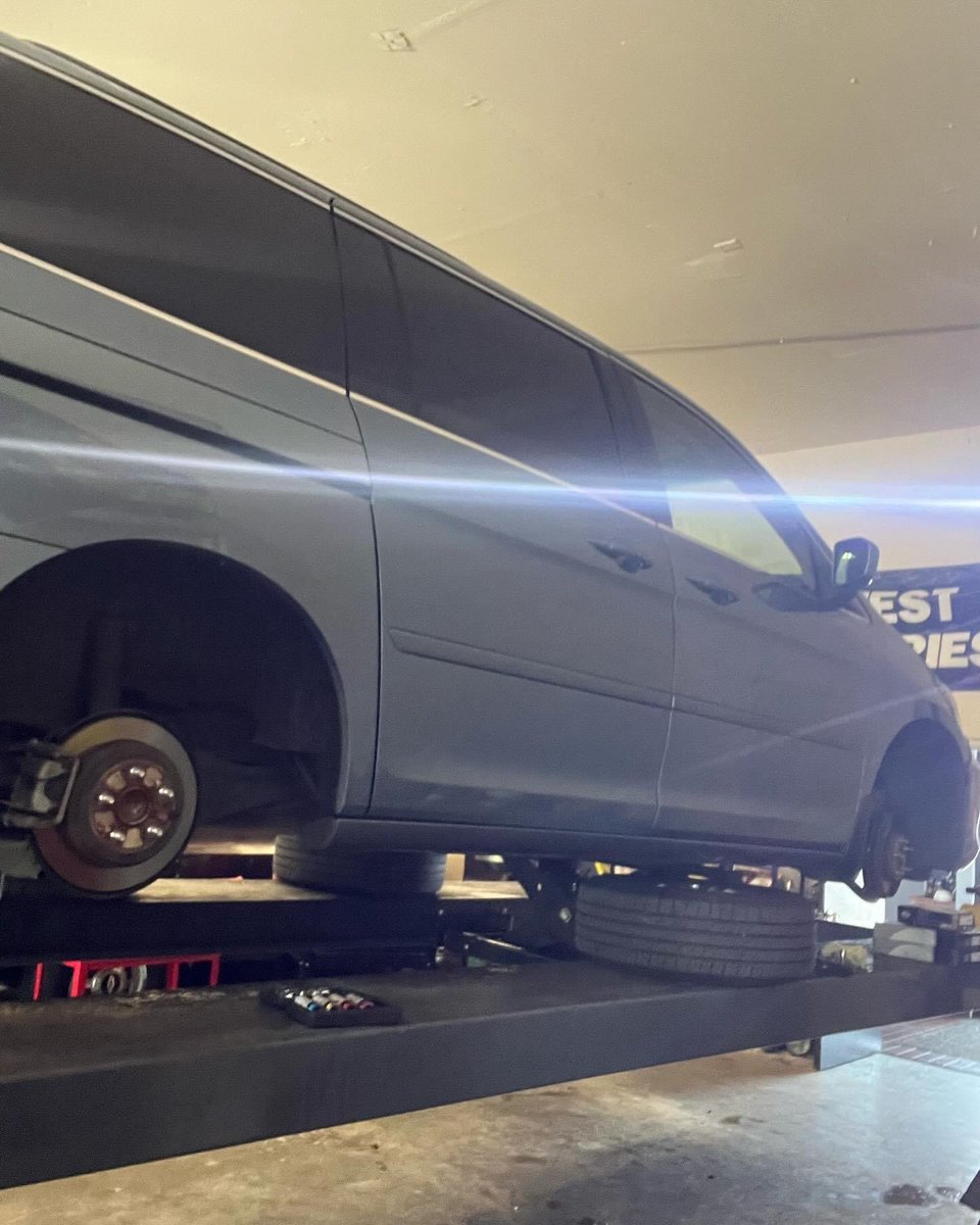 Brake Check! We got you covered! 🧐
Stop in or call us today to schedule an appointment. 📆
#GasItUp #TechNetPros #Gresham #GreshamOregon #Mechanic #AutoRepair #OilChangeService #CarFax #RoyalPurple #Brakes #OilChange #Batteries #Wipers #WiperBlades