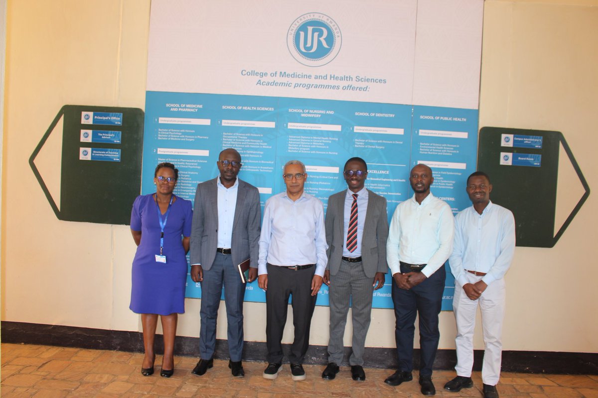The principal @UCmhs held a discussion with a representative from the University of Cape Coast, Ghana to have a partnership MoU in Optometry development at UR. This academic year the first intake of degree level students started classes in ophtalmology. @mdkayihura @Uni_Rwanda