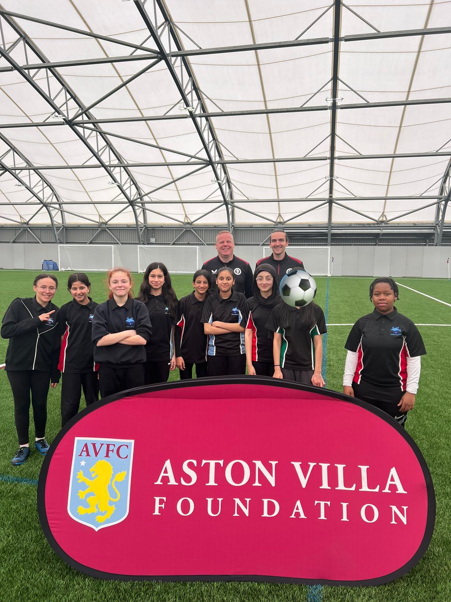 Our KS3 Girls Football Leaders had an amazing opportunity to participate in a ‘Coaching Masterclass’ this morning at the new @AVFCOfficial dome! Thank you @AVFCFoundation for delivering such an engaging session ⚽️