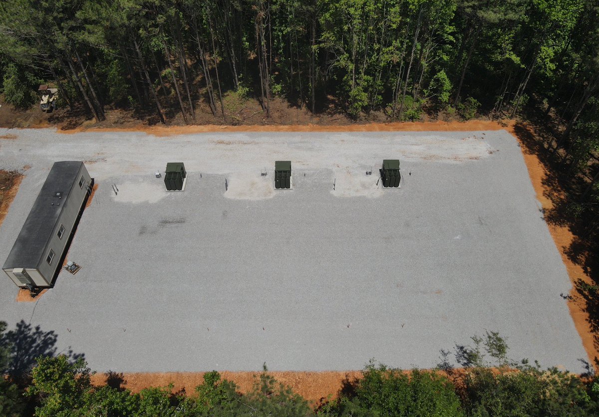 vulcan_infrapwr's tweet photo. Our latest update: We've finished installing all three transformers for our Columbus, #Mississippi site. The property is now leveled and prepared with limestone. Next up: installing the switchgear early next week. Making steady progress 💡 #Energy #Infrastructure #Bitcoin #BitcoinMining $BTC $GREE #Progress