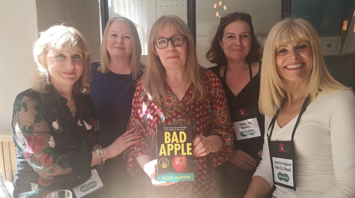 Publication day for #BadApple was fabulous. THANK YOU to those who supported me, bought the book, reviewed it, shared the book love in any way & to my wonderful friends who celebrated with me! Huge thanks to @AvonBooksUK @AnneWilliams4 for your continued support😊It's OUT NOW!🍎