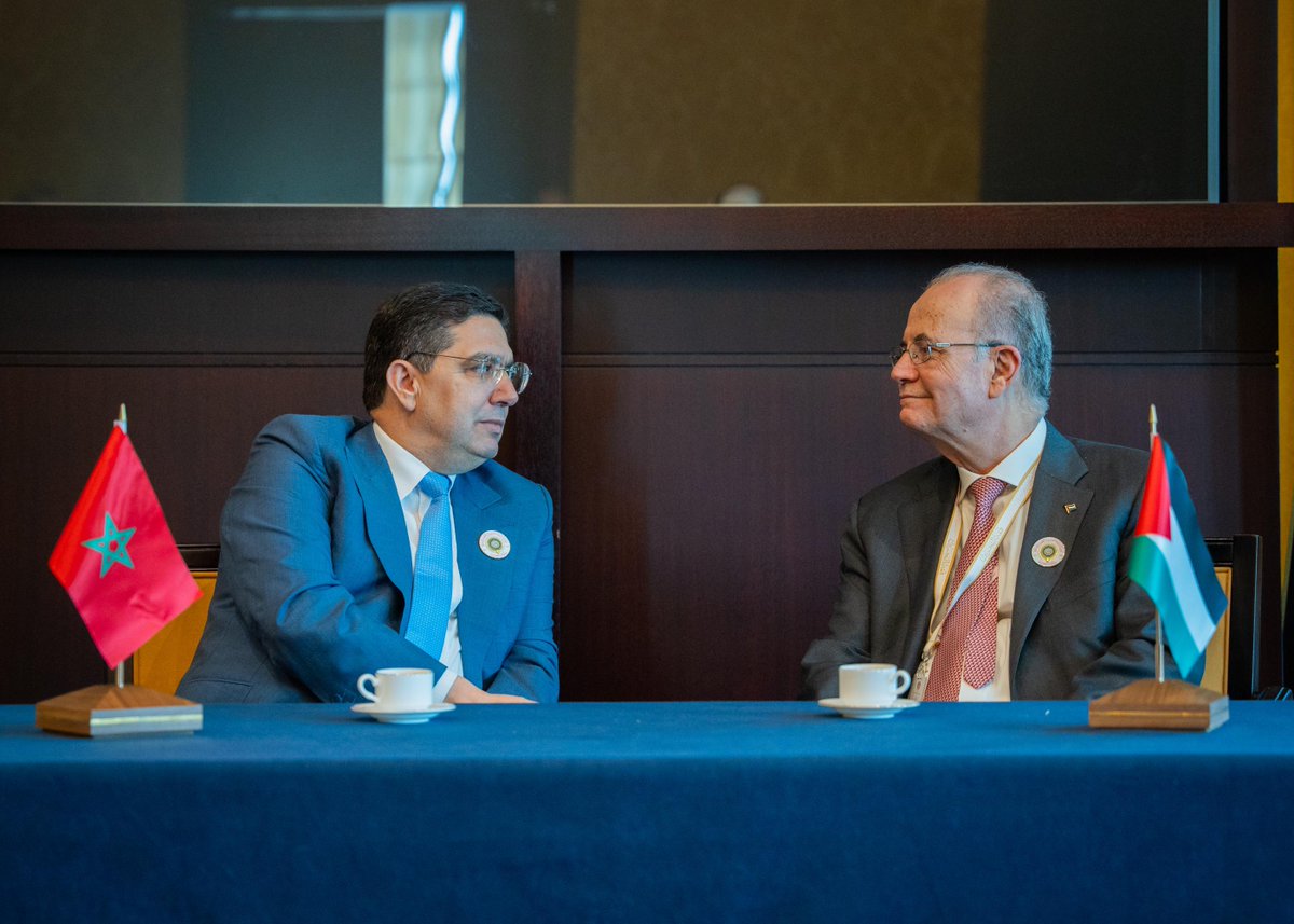 En marge de la réunion ministérielle préparatoire du Conseil de la Ligue arabe en prélude au 33ème Sommet arabe, M. Nasser Bourita s’est entretenu, aujourd’hui à Manama, avec le Premier ministre et ministre des Affaires étrangères de l'Etat de Palestine, M. Mohammad Mustafa.
