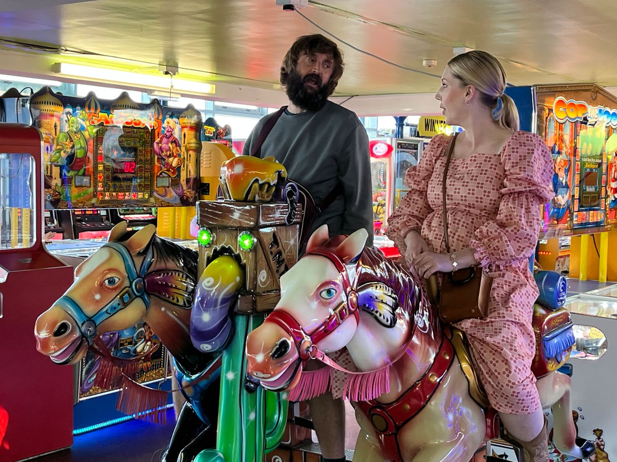 ‘@GillinghamJoe takes @Kathbum on a family adventure holiday to south Wales, where they do Joe's DIY version of glamping at the stunning Three Cliffs Bay, help out with a beach clean, and try out competitive orienteering for the first time! #BargainHolidays, at 10pm on @Channel4