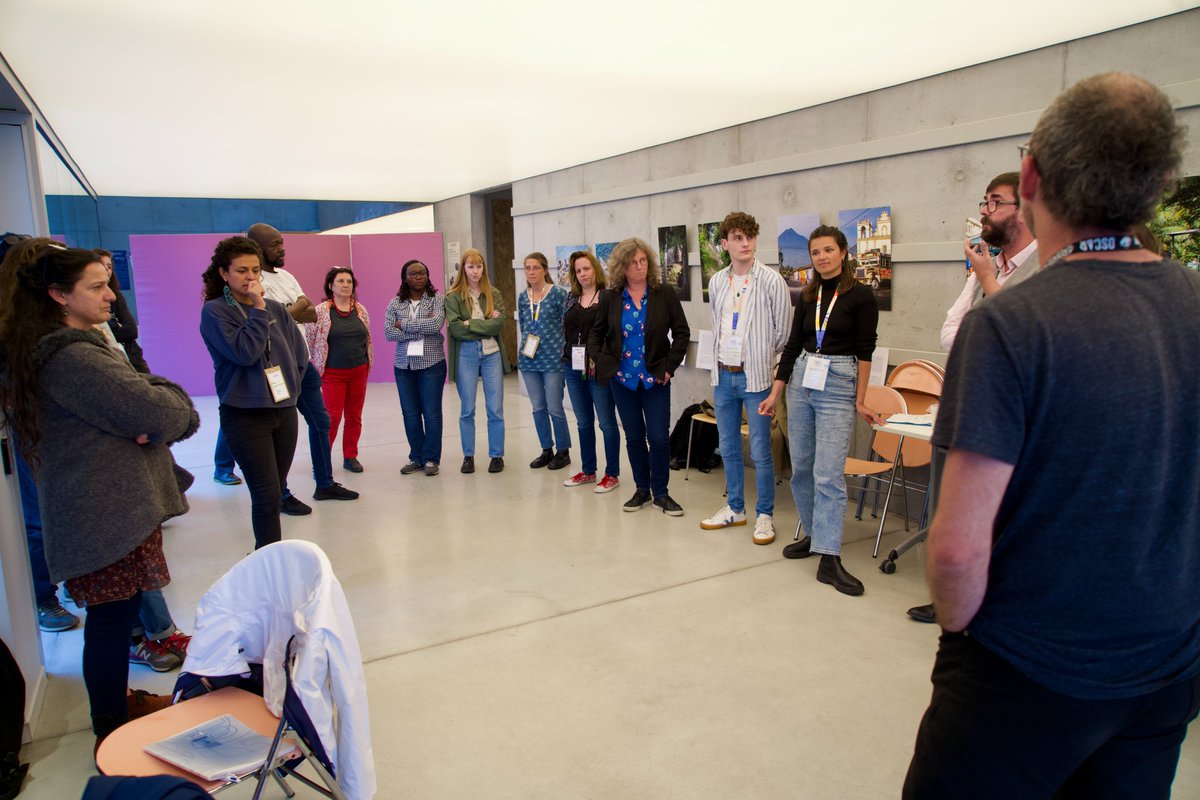🔎Ce film est un outil de sensibilisation, d'apprentissage, couplé à l'éducation populaire et destiné à tous publics, pour faire connaître les vies des personnes exilées en France, leurs luttes, leurs revendications
Restez à l'affût, le Parlement de rue a du nouveau pour vous 🏛️