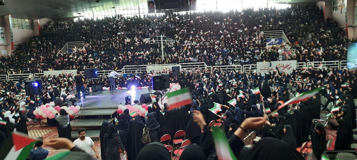 مشهد مقدس اجتماع ۵۰۰۰نفری دختران حاج قاسم در حمایت از دختران مظلوم غزه