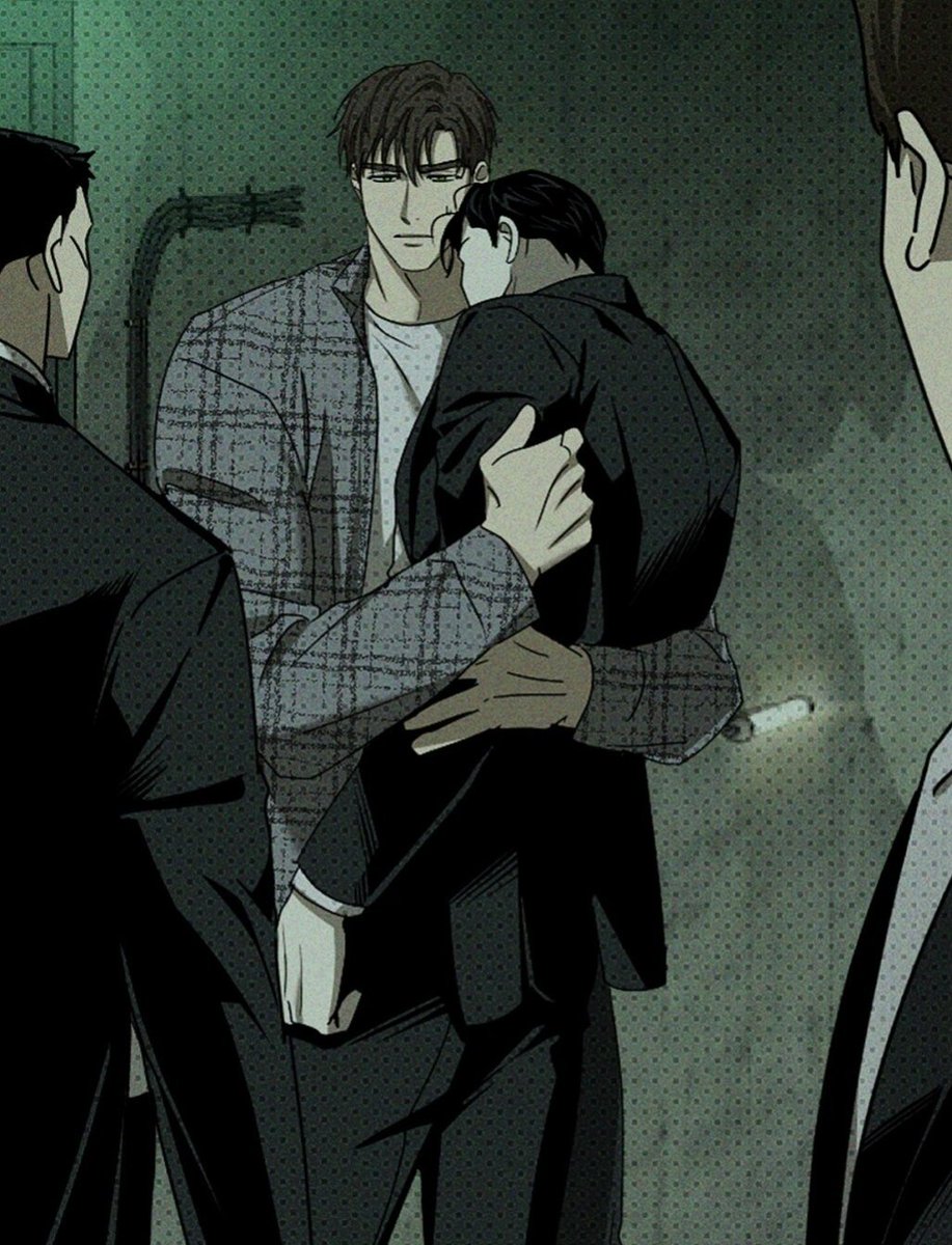 matthew looks so big... holding jin in his arm like that 🥹

#UnderTheGreenLight #녹색전상 #녹색전상몽리💚