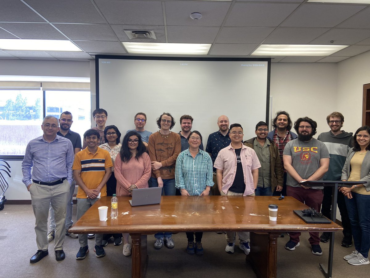 We had our first So. California excited state proton dynamics meeting, with Prof. Andrew Petit from @csufchembiochem , Prof. Ryan Hunt from @LoyolaMarymount, Prof Kana Takematsu from @BowdoinCollege and @SharadaLab here @USCChemistry and @USCMork.
And many students and postdocs.