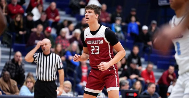 Three-star center Will Garlock pushing up his commitment timetable. 247sports.com/college/wiscon… (VIP) #Badgers #Hawkeyes #Gophers #UVA #NotreDame #VaTech (VIP)