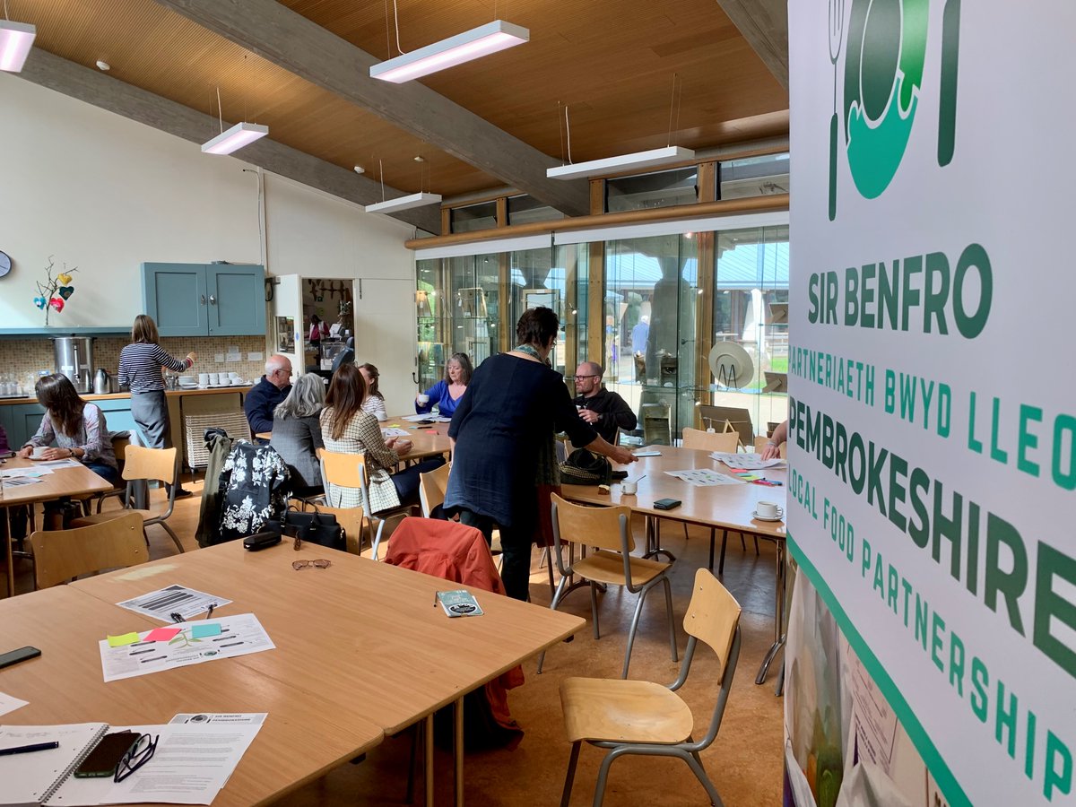 Great discussions at the Pembrokeshire Local Food Partnership network meeting today, facilitated by @PLANED_Cymru colleagues Thank you to our speakers, and all the projects, partners, & producers who attended from #communities across #Pembrokeshire #LocalFood #Innovation #PLFP