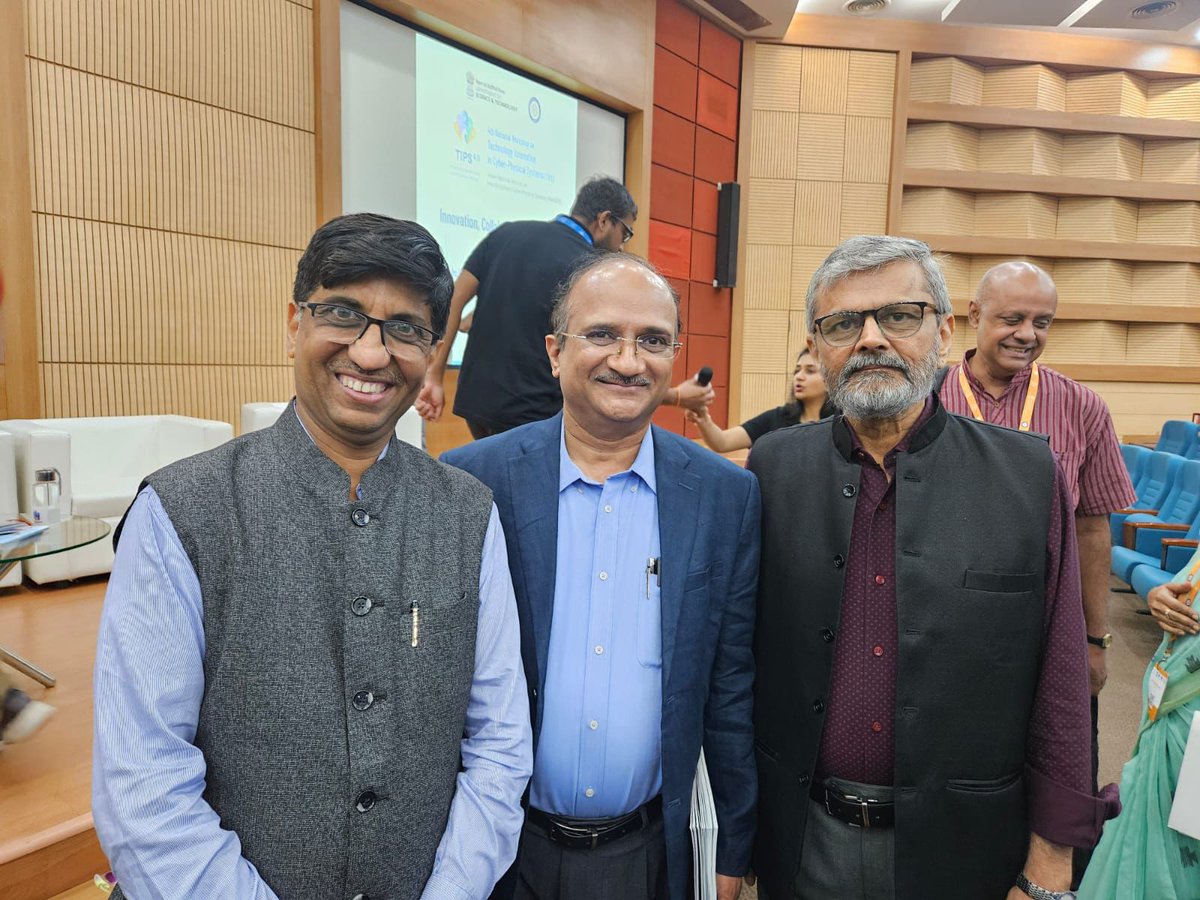 Three of us were colleagues in the Department of Electrical Engineering at @iitbombay. Prof. U.B. Desai, founding Director of @IITHyderabad; Prof. V. Ramgopal Rao, former Director of @iitdelhi and now Vice-Chancellor of @bitspilaniindia; and myself, former Director of @IITKanpur