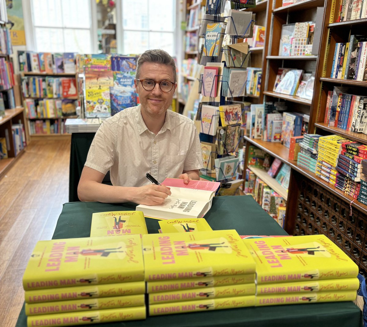 Like your books signed? Good news: I visited the lovely @WELBooks today and scribbled in a pile of Leading Man hardbacks. Get one by popping in or ordering online! welbooks.co.uk/shop/p/leading…