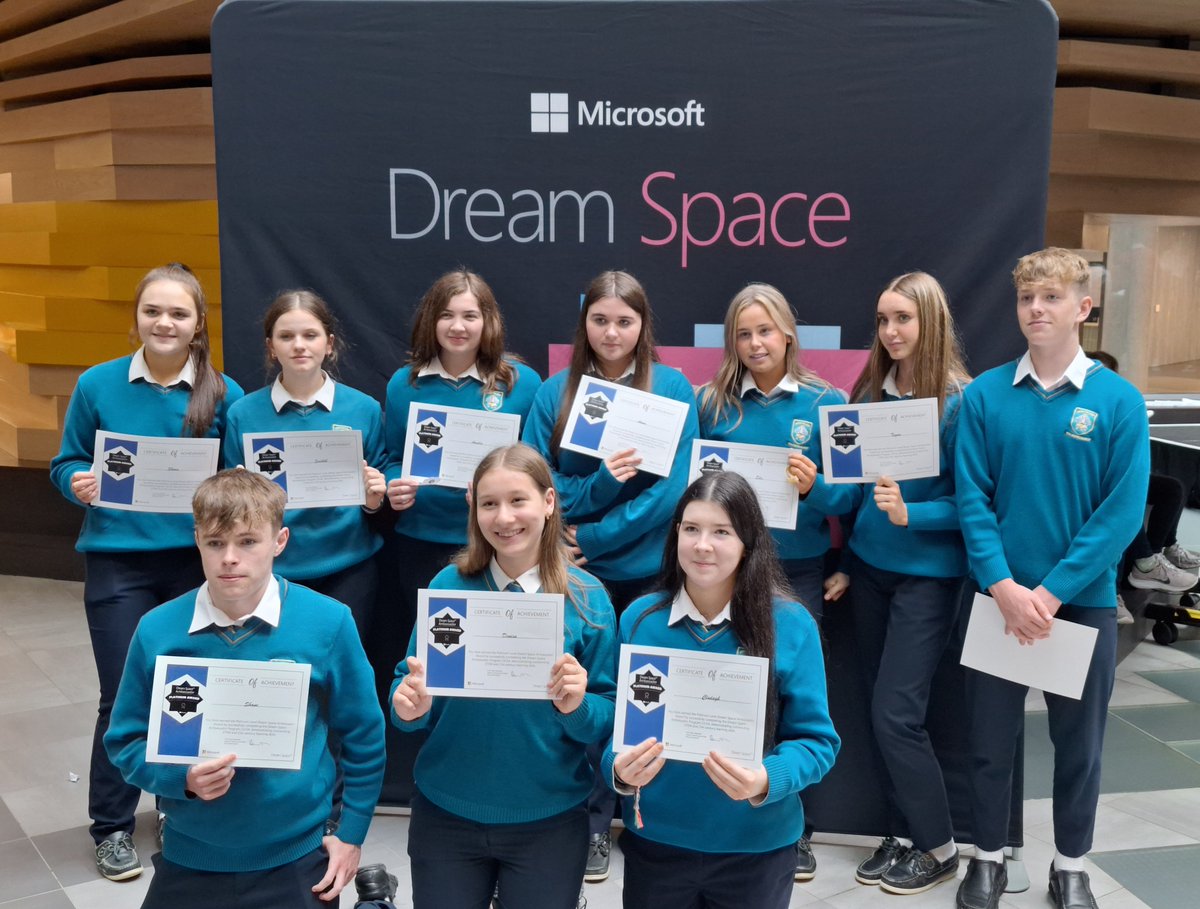 Well done to our 10 TY's on receiving their platinum award for the DreamSpace Ambassador program. @MS_eduIRL @cav