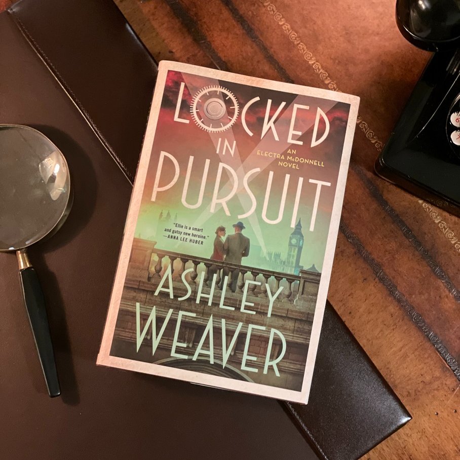 Happy #pubday to @AshleyCWeaver, who takes readers to WWII-era Lisbon for some espionage and safe-cracking in her new Electra McDonnell novel LOCKED IN PURSUIT!