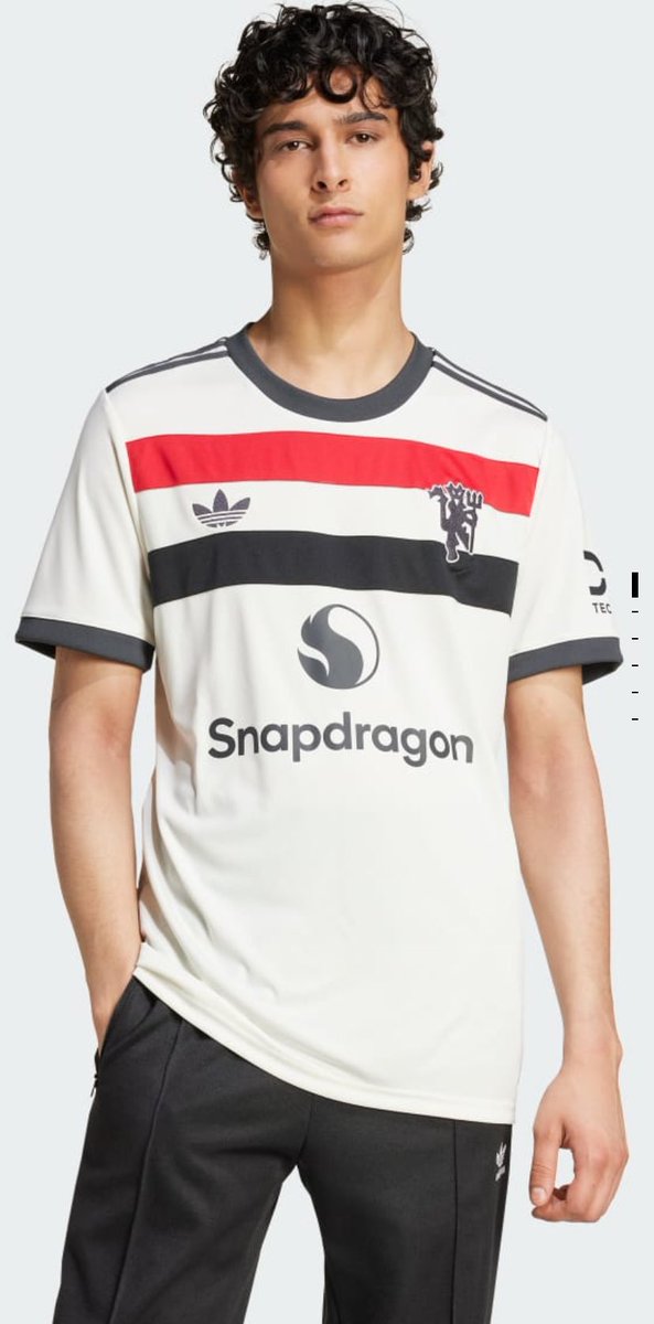 TheShirtUnion's tweet image. 🚰| Kit Leaks - exclusive

❤️🤍🖤 Man Utd 3rd 24/25

The Trefoil Third

Looks like the third shirt has been accidentally leaked on the Adidas store! Taking inspiration from the 97-99 away shirt, this one’s going to be popular 😍