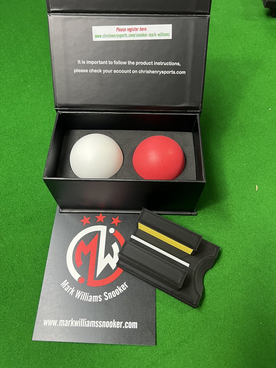 Looking for the perfect practice aids @leewalker147 Q-Line Alignment Aid and the @henrystons The Balls are available from the @markwil147 website: markwilliamssnooker.com/product/qline-… @Taylorgfordham