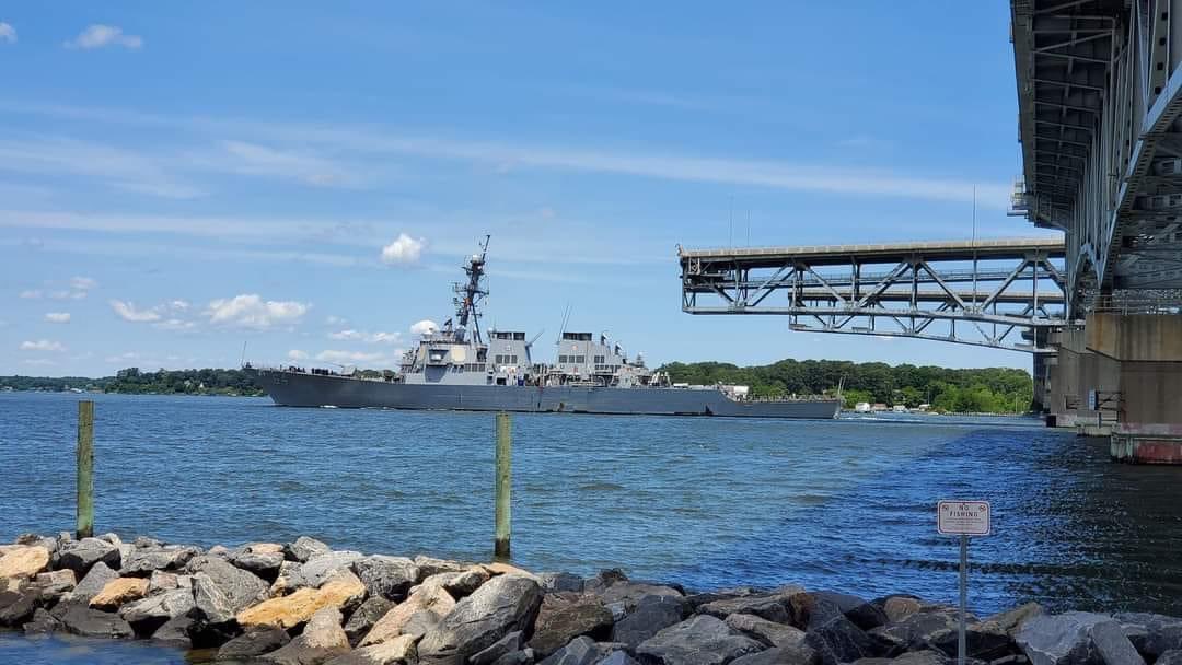 USS Carney (DDG 64) Arleigh Burke-class Flight I guided missile destroyer coming into Yorktown, Virginia - May 13, 2024 #usscarney #ddg64 SRC: FB- Watermen's Museum