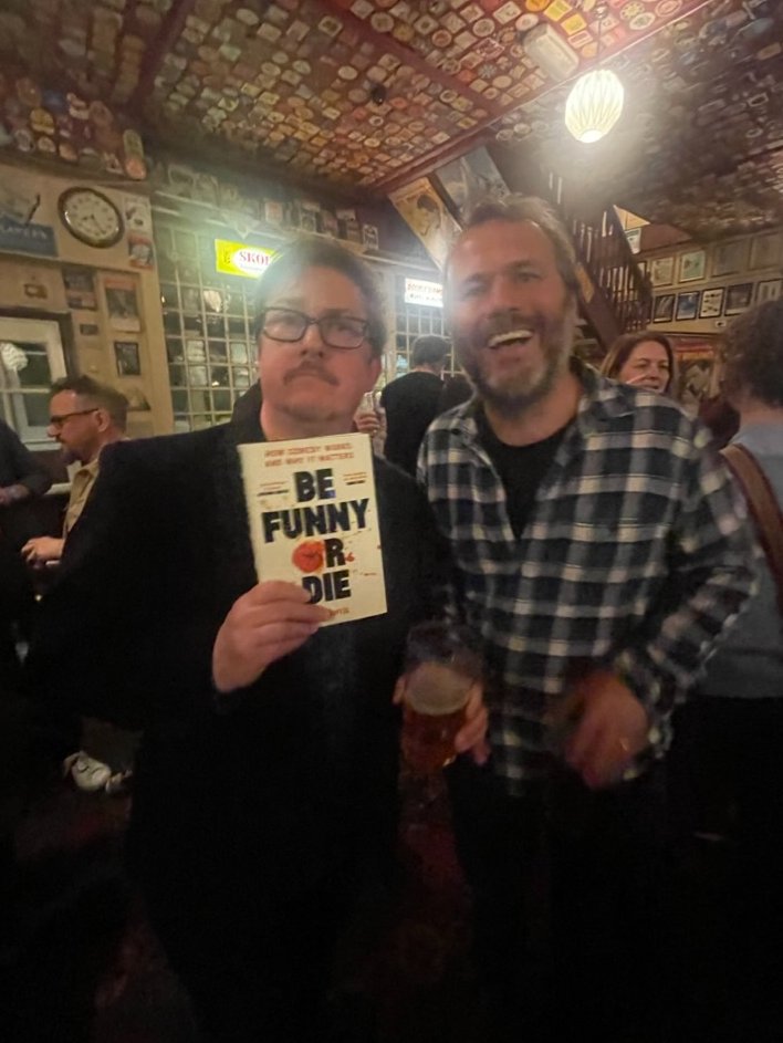 Never stuck for a laugh @unbounders. Currently working with both these comedy writing giants - Joel Morris (@gralefrit) here with his book #BeFunnyOrDie & @JohnFinnemore (4th solver of #CainsJawbone and new Cain's puzzle - #TheResearchersFirstMurder.🤡🤡 unbound.com/books/untitled…