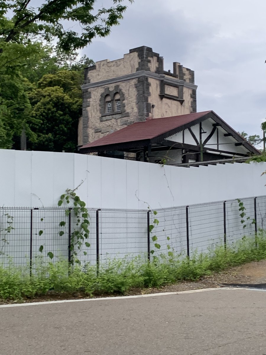 豊島園跡地、
なななんと、この建物だけまだ残ってて古オタは懐かしさで泣きそうになりました

コスイベで大変お世話になりました…‼︎
ガンダムSEEDとか…スリーライツとかフルバとか（小声）