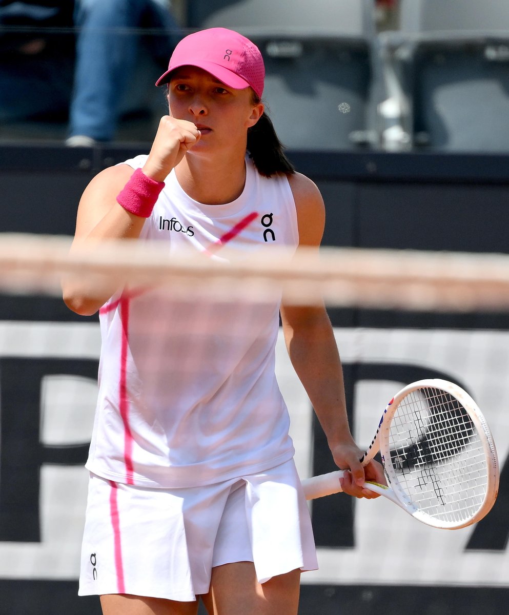 Polish tennis superstar @iga_swiatek beats American @Madison_Keys 2-0 (6-1, 6-3) and advances to the semi-final of the Internazionali BNL d'Italia! @WTA